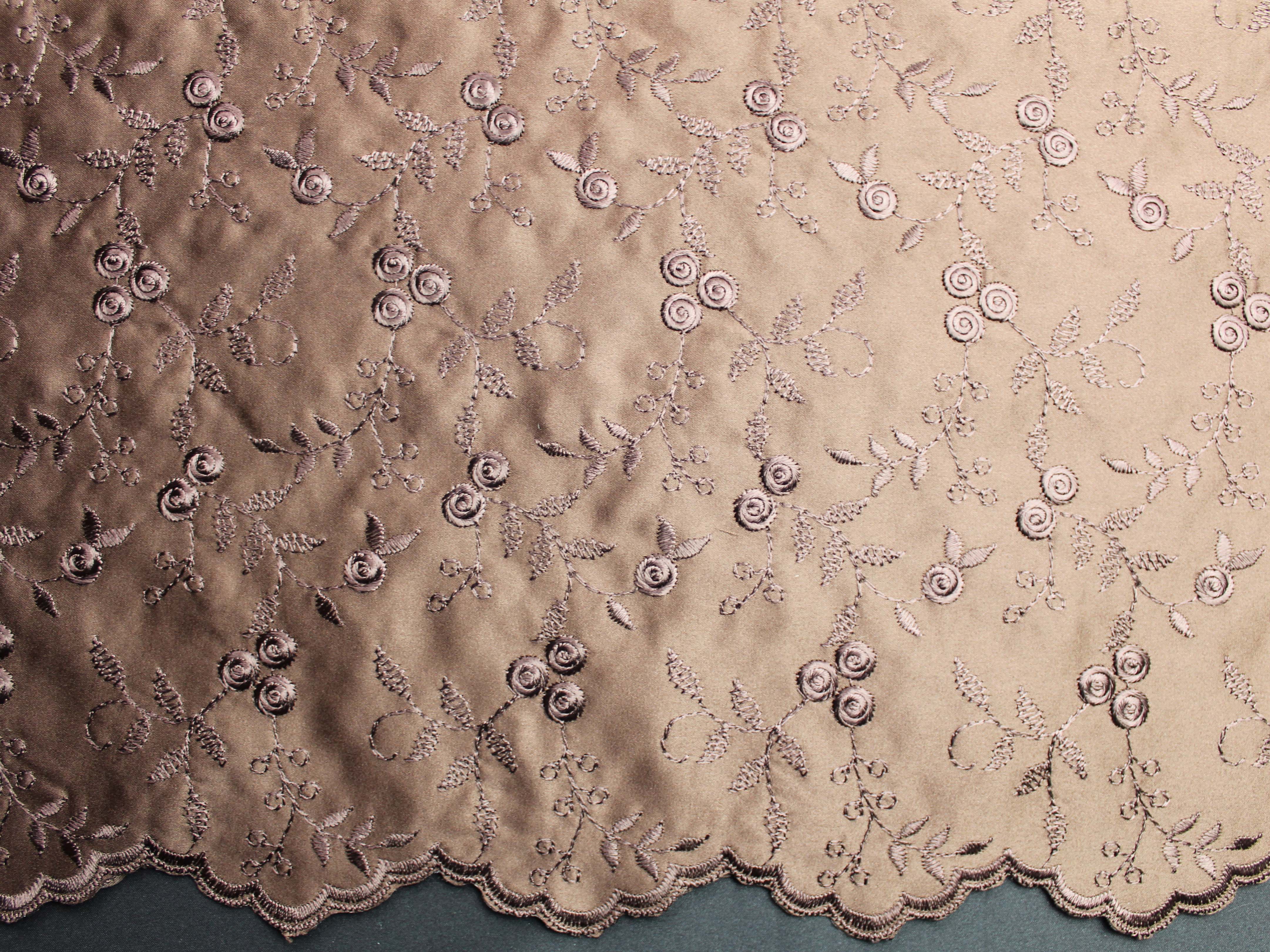 EMBROIDERED DUCHESS SATIN - CHOC